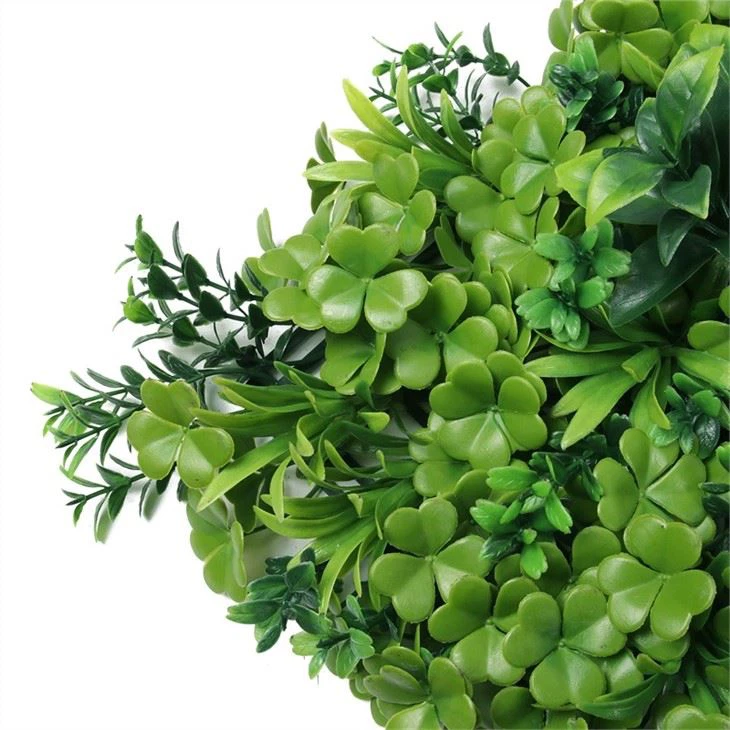 Lucky Leaf With Jasmine Flowers